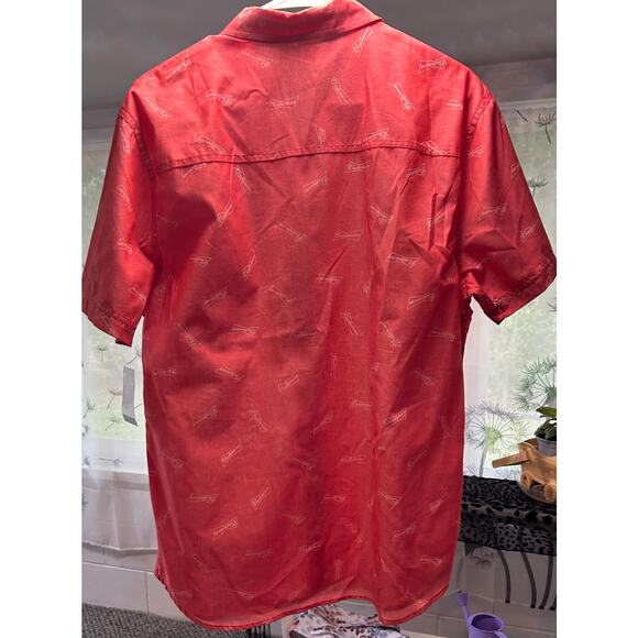 Budweiser Logo NWT Mens SZ L Button Down Short Sleeve Shirt Red BBQ Ocean Boat - Picture 6 of 9